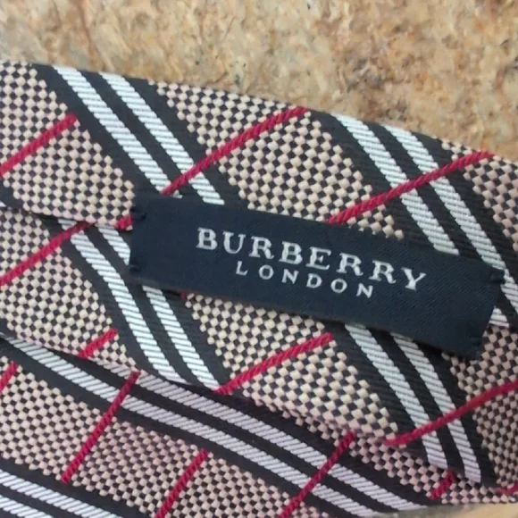 Burberry Checkered Silk Tie in Black, Red, and White - Picture 7 of 7